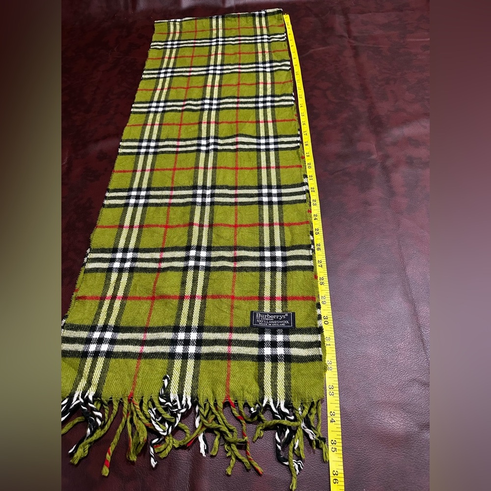 Vintage Burberry bright Olive Green Nova Check Lambswool Scarf (Unisex) - Picture 8 of 8